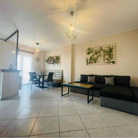 Relaxing 2 Bdr Apartment Ioannina Ngoại thất bức ảnh