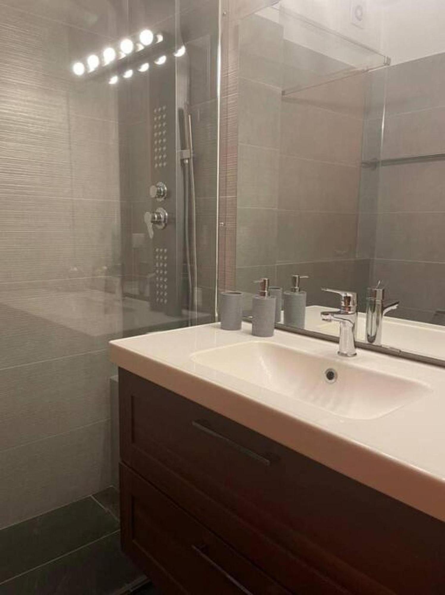 Relaxing 2 Bdr Apartment Ioannina Ngoại thất bức ảnh
